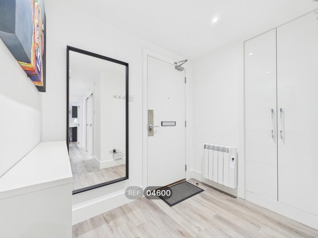 Apartment in Nottingham, The Park - More