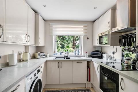 2 bedroom ground floor flat for sale, 2 Beach Road, Branksome Park, Poole