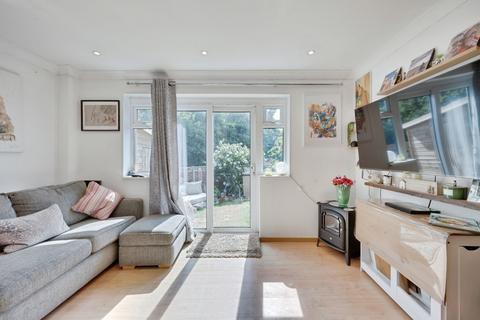 1 bedroom end of terrace house for sale, Foxglove Lane, Chessington, KT9