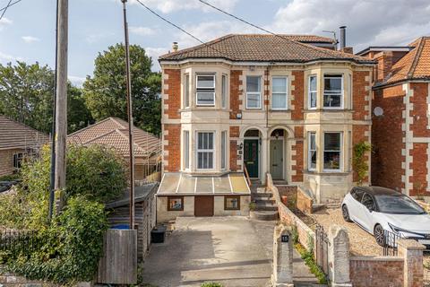 4 bedroom semi-detached house for sale, Clarendon Road, Trowbridge