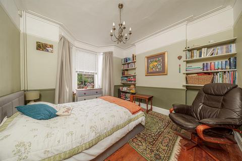 4 bedroom semi-detached house for sale, Clarendon Road, Trowbridge