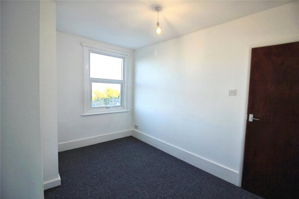 House in Reading, Spring Gardens, Whitley - More