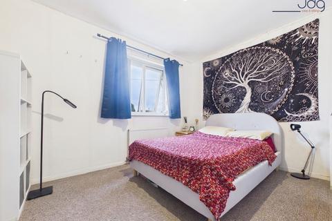 2 bedroom flat for sale, Heaton Road, Lancaster, LA1