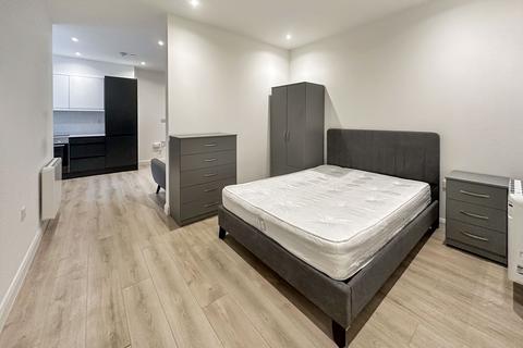 1 bedroom apartment to rent, Bath Road, Slough, Berkshire, SL1