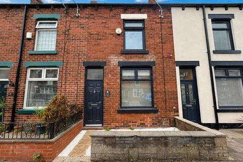 2 bedroom terraced house to rent, King Street, Westhoughton, BL5