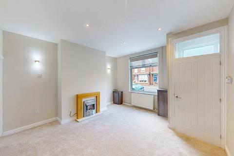 2 bedroom terraced house to rent, King Street, Westhoughton, BL5