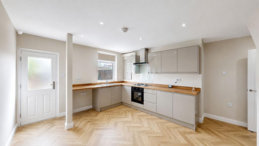 House in Westhoughton, Wingates - View 4