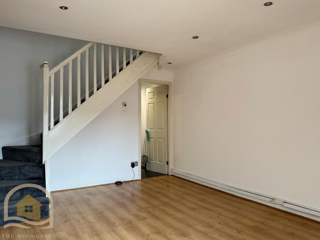 House in Feltham - View 2