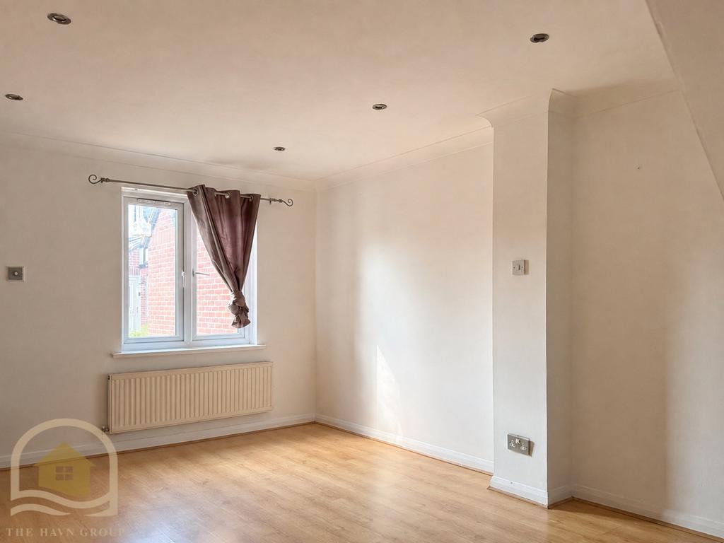House in Feltham - View 3