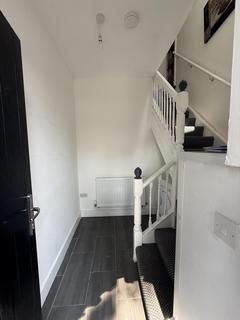 1 bedroom flat to rent, Shale Street, Bilston WV14