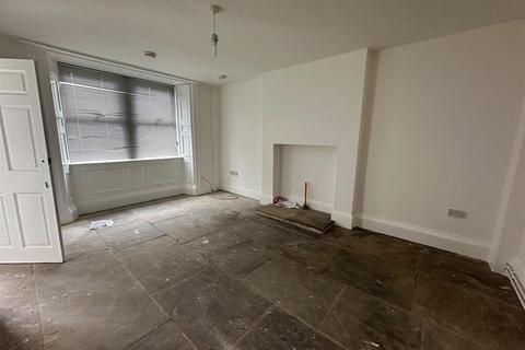 3 bedroom terraced house to rent, Woodhead Road, Holmfirth HD9