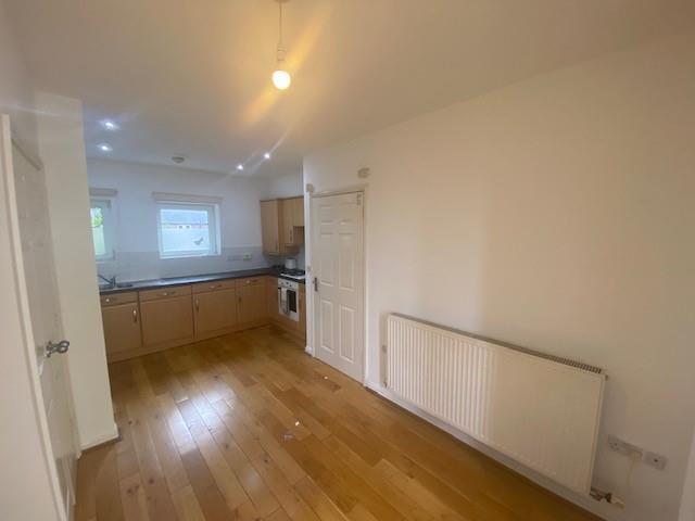 House in Manchester, Fallowfield Triangle, Moss Side - View 4