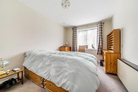undefined, Park Avenue, Enfield
