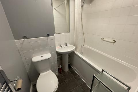 2 bedroom maisonette to rent, Amanda Close, Chigwell IG7