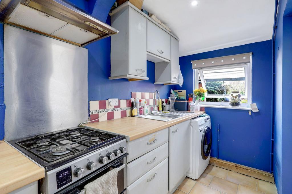 House in Nottingham, Old Basford - More