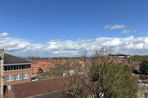 2 bedroom apartment for sale, The Stonebow, York, North Yorkshire, YO1
