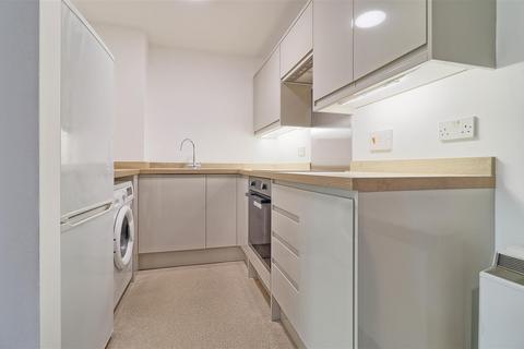 2 bedroom flat for sale, Manhattan Drive, Cambridge