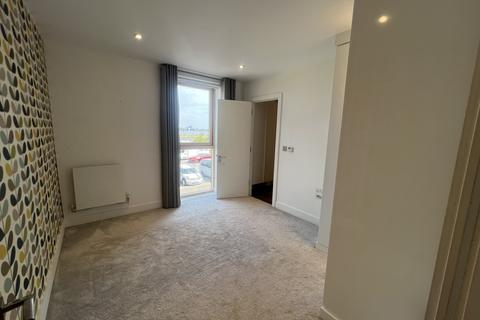 2 bedroom apartment to rent, Empire Way, CARDIFF
