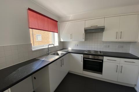 2 bedroom flat to rent, Trotwood, Chigwell IG7