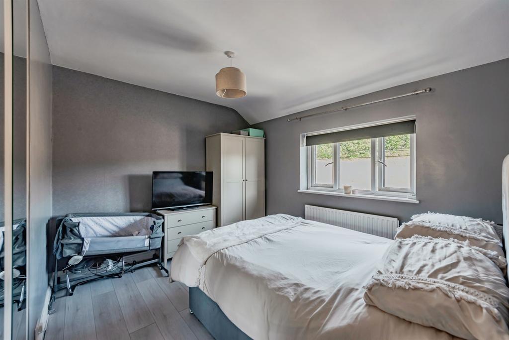 House in Reigate and Banstead, Surrey - More