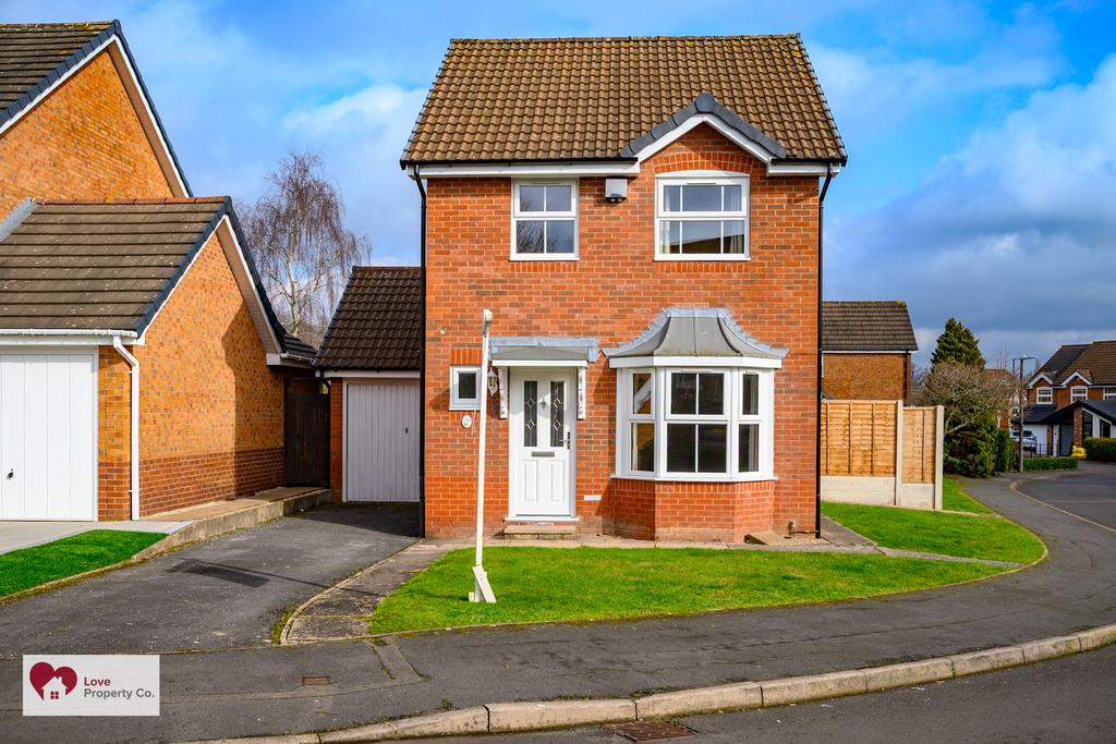 House in Solihull, West Midlands - View 2