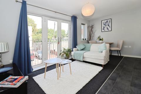 1 bedroom flat for sale, Yalland Close, Bristol, Somerset, BS16