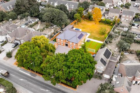 4 bedroom detached house for sale, Rawreth Lane, Rayleigh SS6
