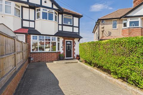 Evelyn Crescent, Sunbury-On-Thames