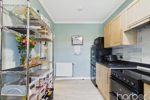 2 bedroom semi-detached house for sale, Carntyne Road, Carntyne, Glasgow, G32 6HU