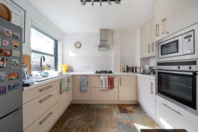 Apartment in Oxford, North Oxford - View 2