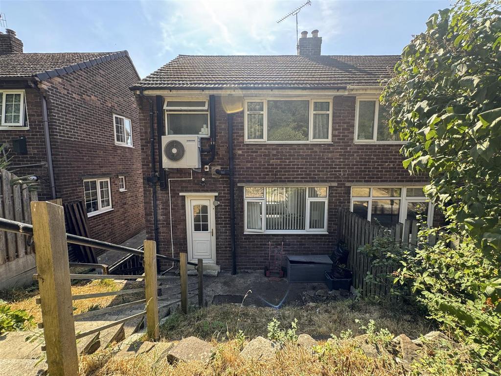House in Sheffield, South Yorkshire - View 2