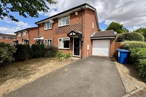 2 bedroom semi-detached house to rent, Furness, Glascote, Tamworth