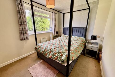 2 bedroom semi-detached house to rent, Furness, Glascote, Tamworth