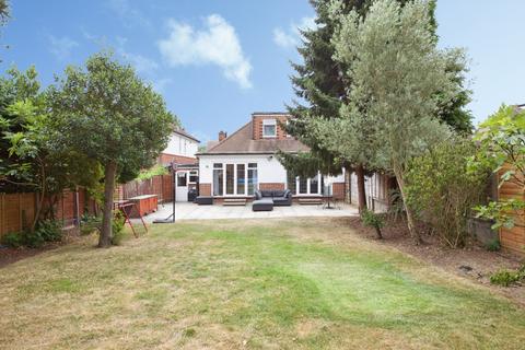 undefined, Cadogan Gardens, London, N21