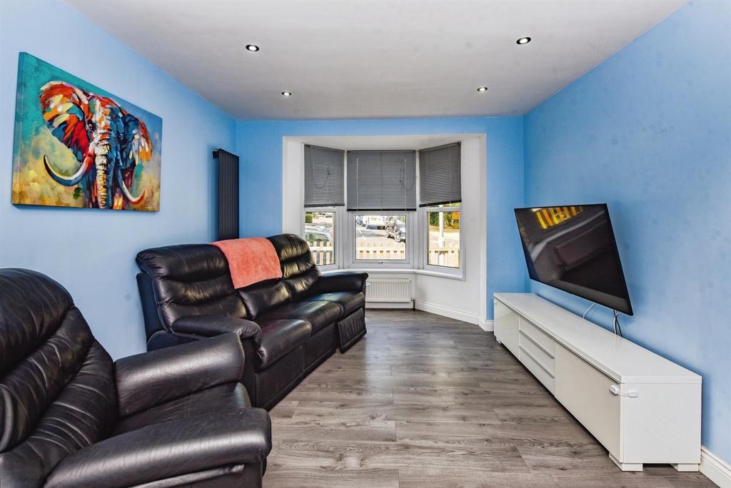 House in FROME - More