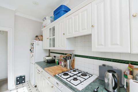 2 bedroom flat for sale, Marine Parade, Brighton, East Sussex, BN2