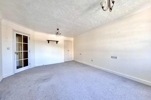 1 bedroom flat for sale, DE MOULHAM ROAD