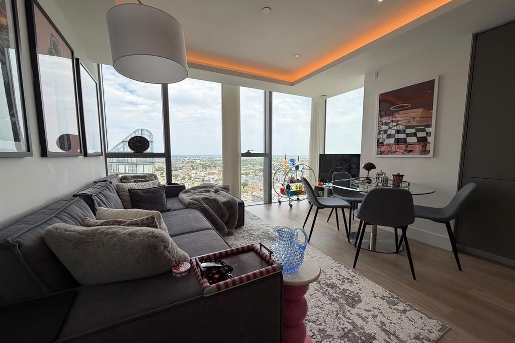 Carrara Tower, City Road, Bollinder Place, London, EC1V - View 3