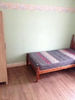 4 bedroom house share to rent, Clay Lane
