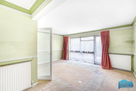 3 bedroom semi-detached house for sale, The Walks, London, N2
