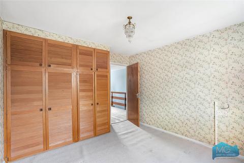 3 bedroom semi-detached house for sale, The Walks, London, N2