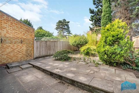 3 bedroom semi-detached house for sale, The Walks, London, N2