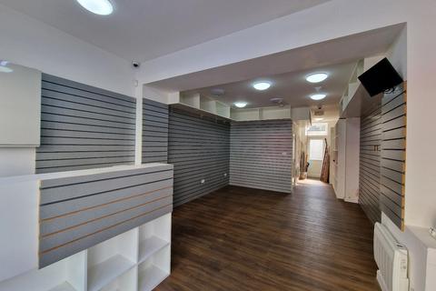 Retail property (high street) to rent, 5 Brecknock Rd London N7 0BL
