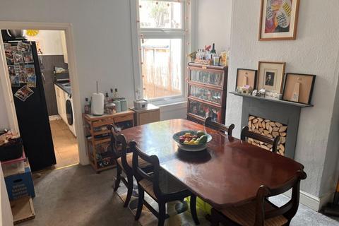 2 bedroom terraced house to rent, 2 Bed – Terraced House – Latimer Street, Leicester, LE3 0QF. £995 PCM
