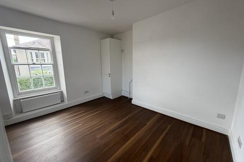 2 bedroom apartment to rent, New Road, Llandeilo, Carmarthenshire.