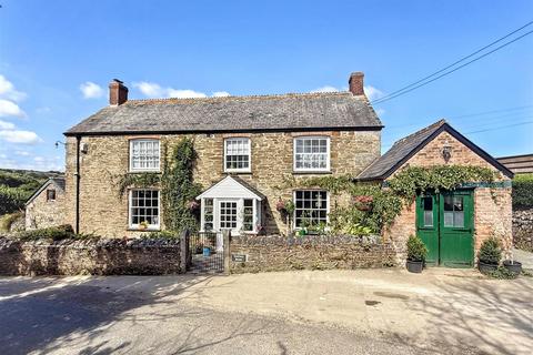 5 bedroom farm house for sale, Callestick, Truro