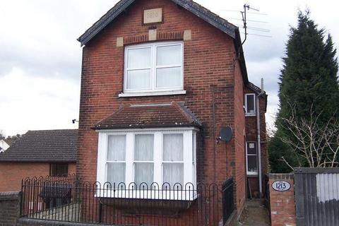 1 bedroom apartment for sale, Linkfield Street, Redhill RH1