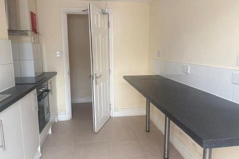 1 bedroom apartment for sale, Linkfield Street, Redhill RH1