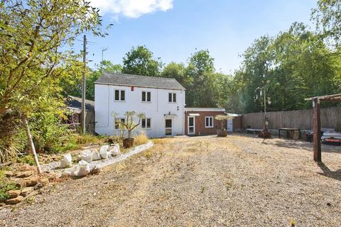 2 bedroom detached house for sale, Coppice Side, Swadlincote, Derbyshire, DE11