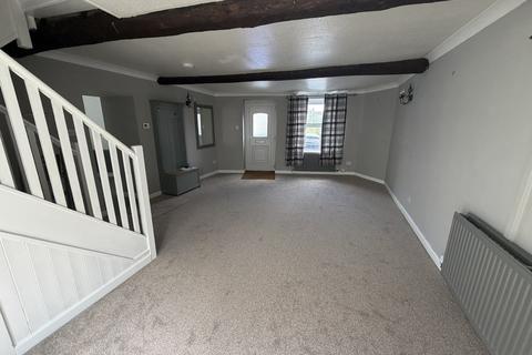 2 bedroom terraced house to rent, Rhosmaen St, Llandeilo, Carmarthenshire.